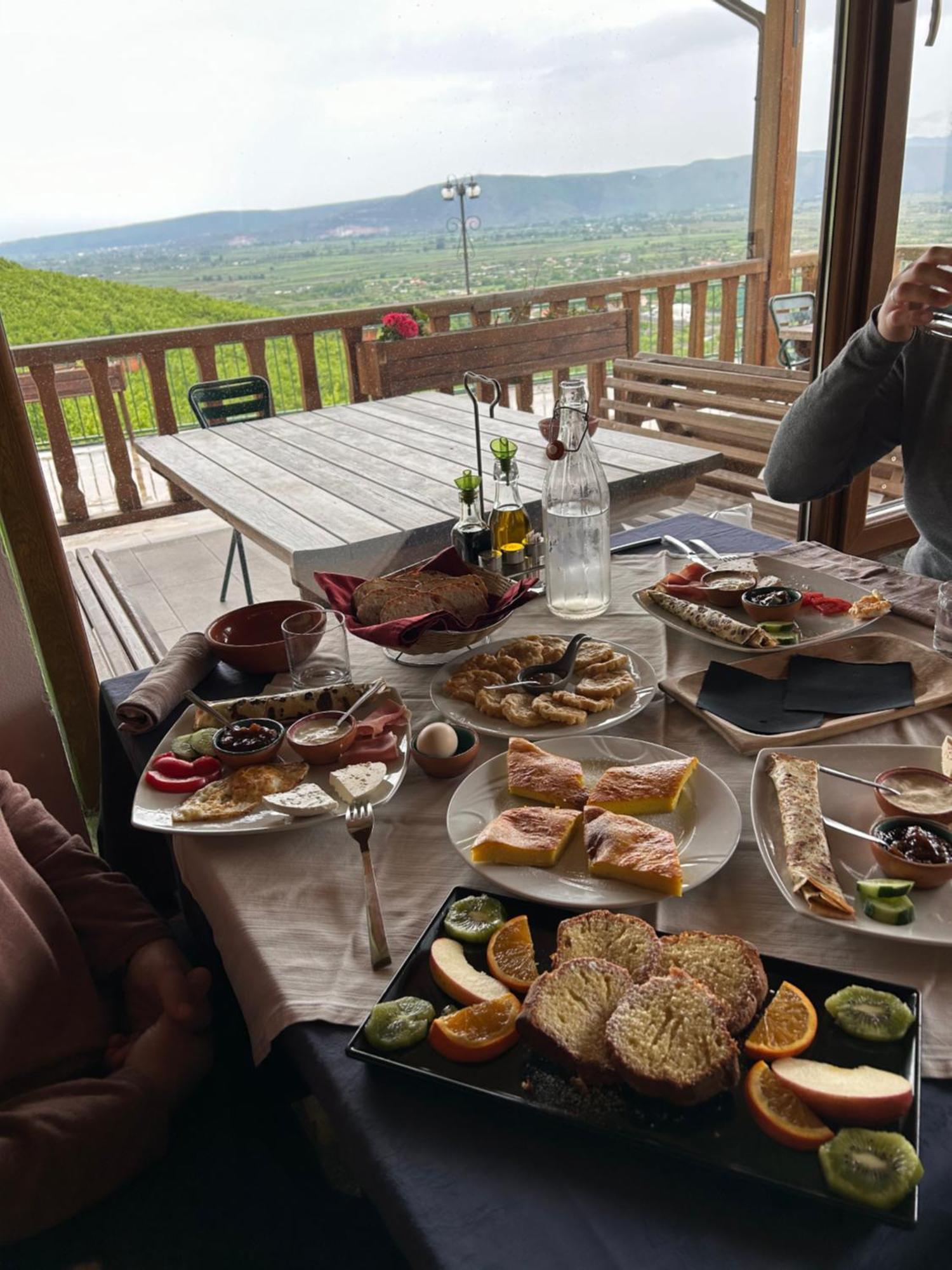 Hani I Leks Agroturizem Lezhë Exteriör bild