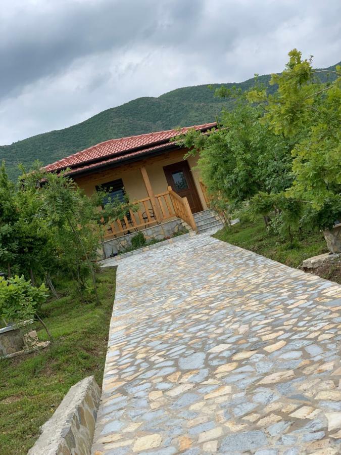Hani I Leks Agroturizem Lezhë Exteriör bild
