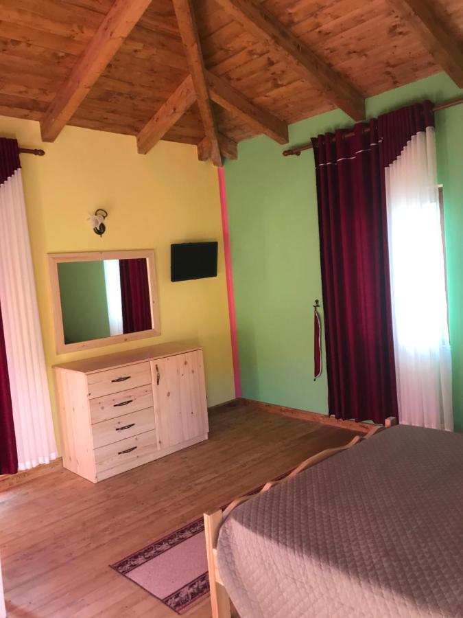 Hani I Leks Agroturizem Lezhë Exteriör bild